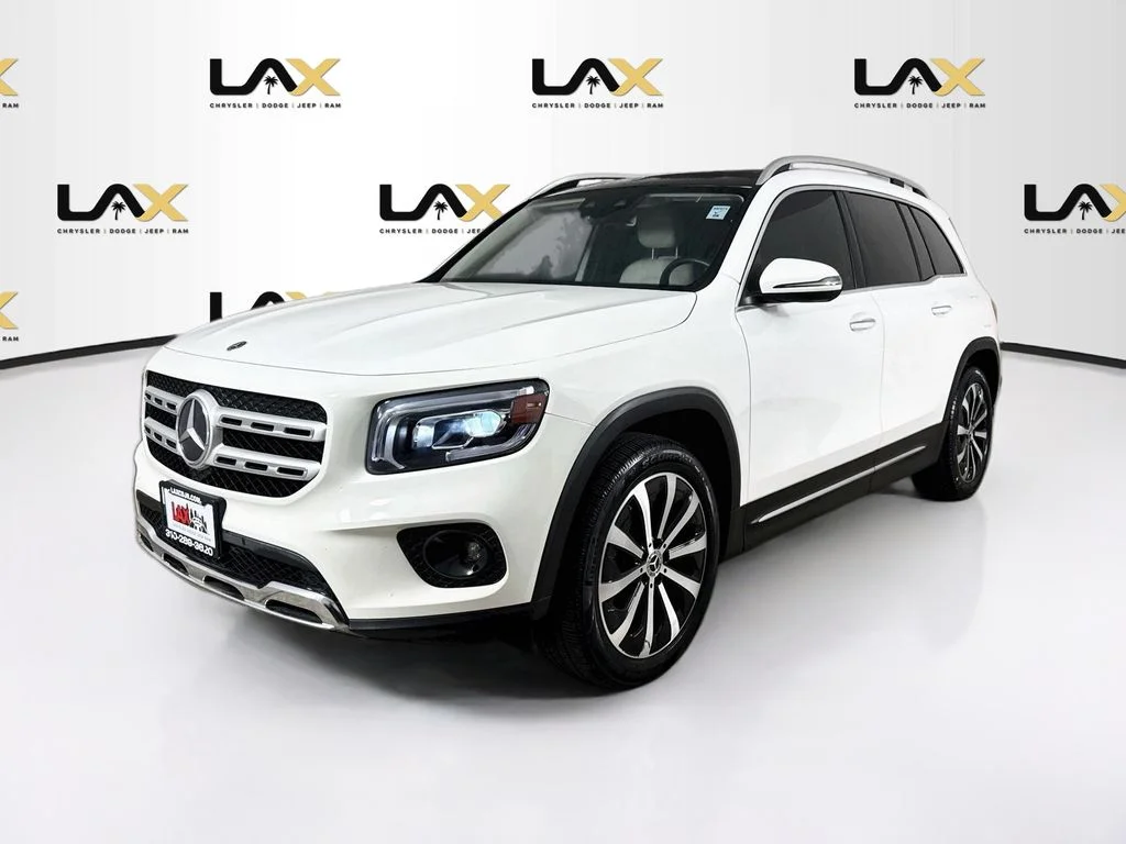 Used 2022 White Mercedes-Benz GLB 250 image 3