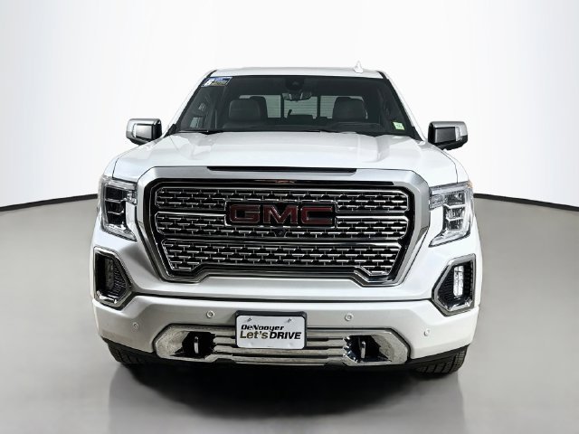 Used 2022 WHITE FROST TRICOAT GMC Denali image 9
