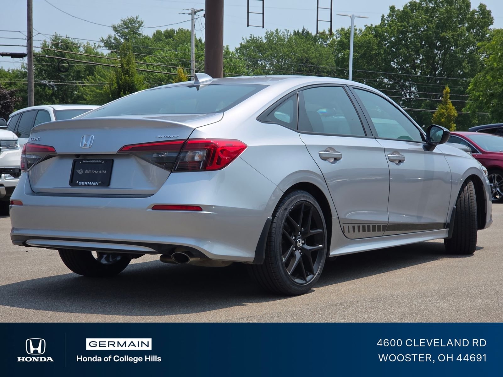 Used 2024 Lunar Silver Metallic Honda 2.0L 4D SPORT image 13