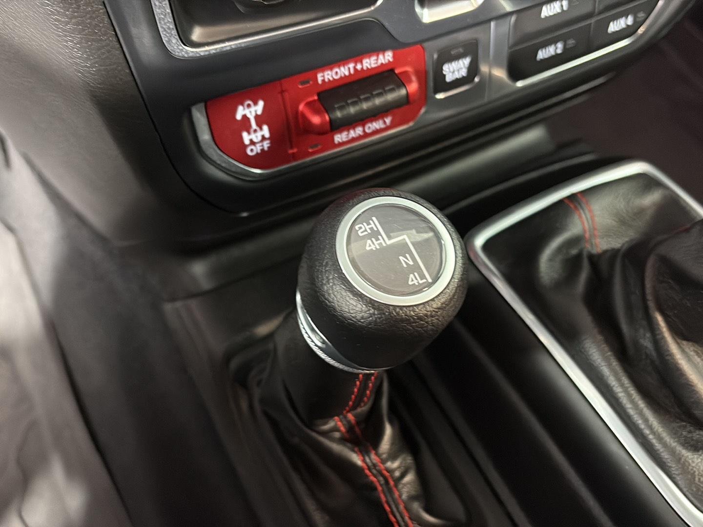 Used 2019 Granite Crystal Metallic Clearcoat Jeep Rubicon image 38