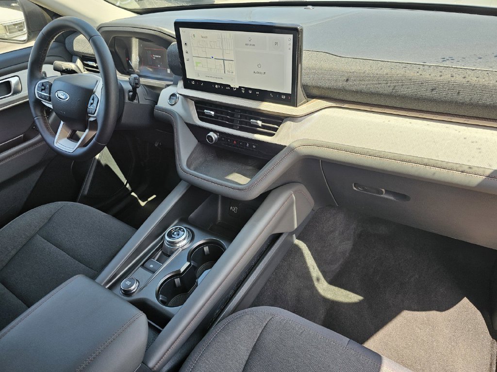 Used 2026 Vapor Blue Ford Active image 10
