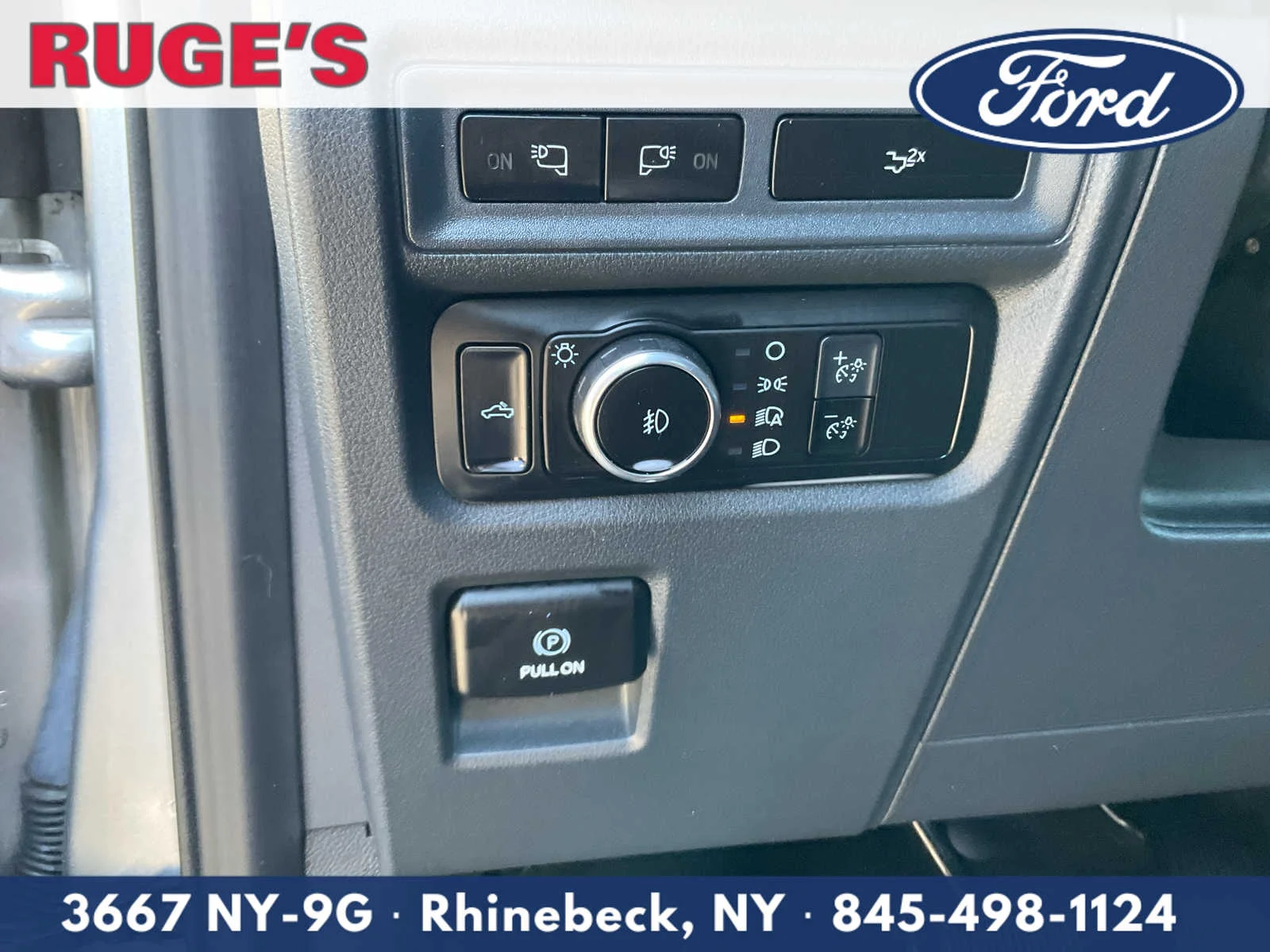 Used 2023 Iconic Silver Ford XLT image 15