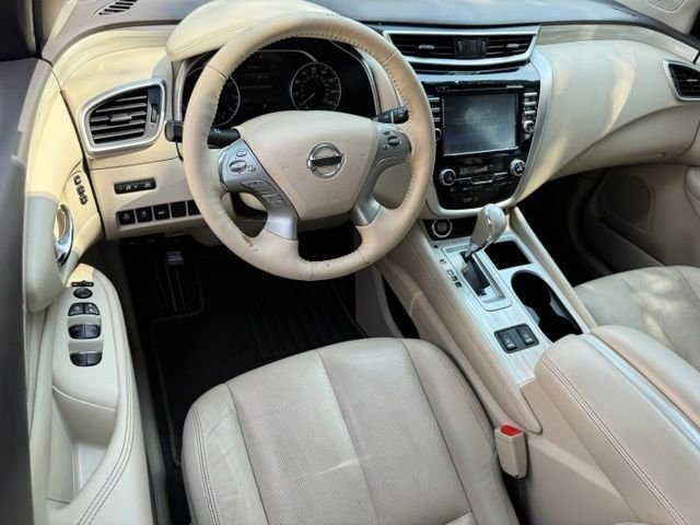 Used 2018 White Nissan SL image 15