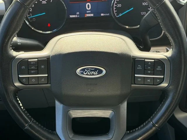 Used 2021 Agate Black Metallic Ford XLT image 14