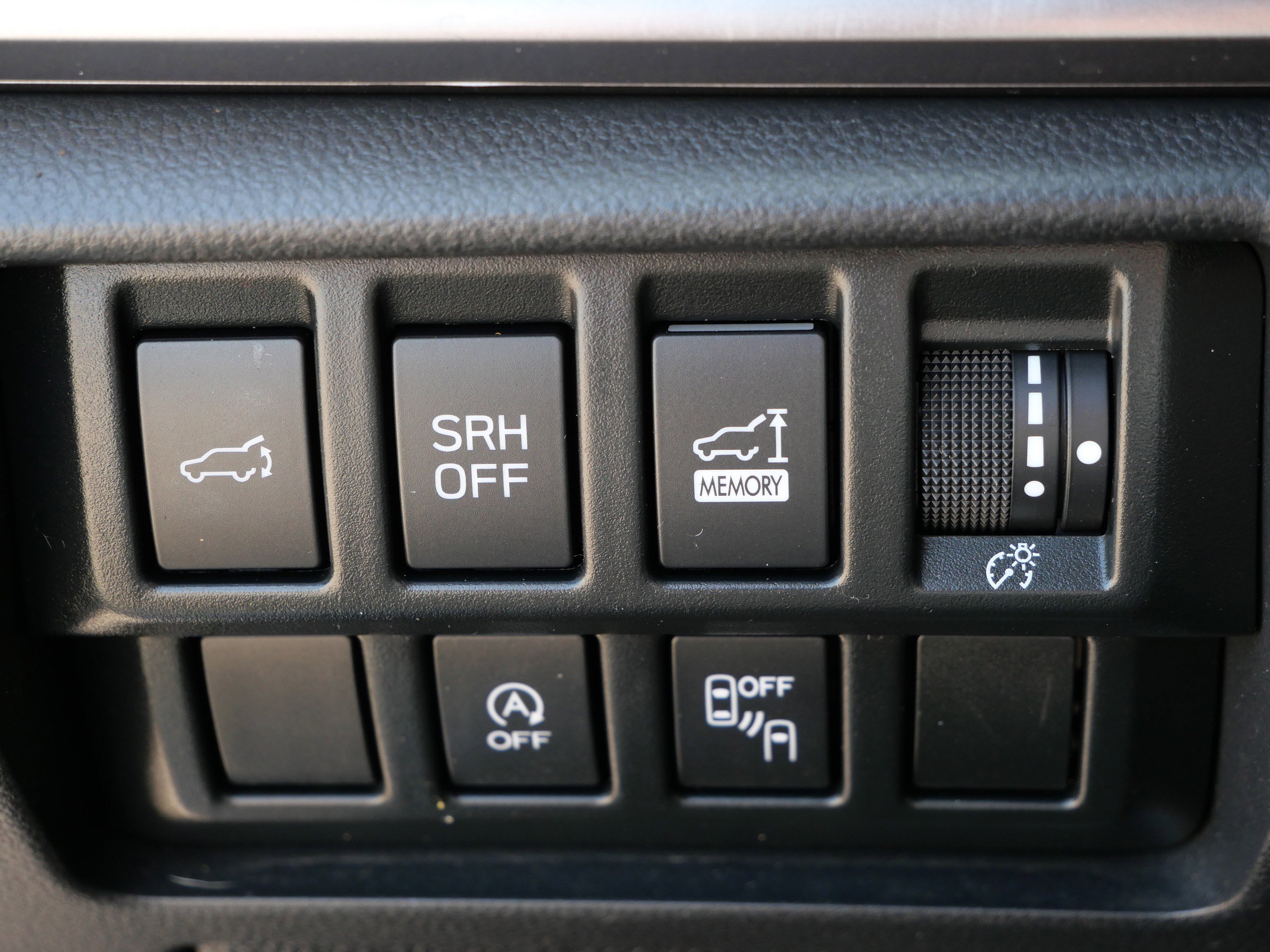 Used 2022 Ice Silver Metallic Subaru Premium image 26