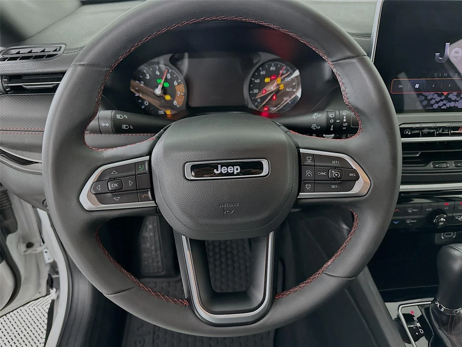 2025 Jeep Compass Trailhawk - Photo 17