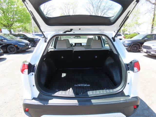 Used 2023 Wind Chill Pearl Toyota  image 11