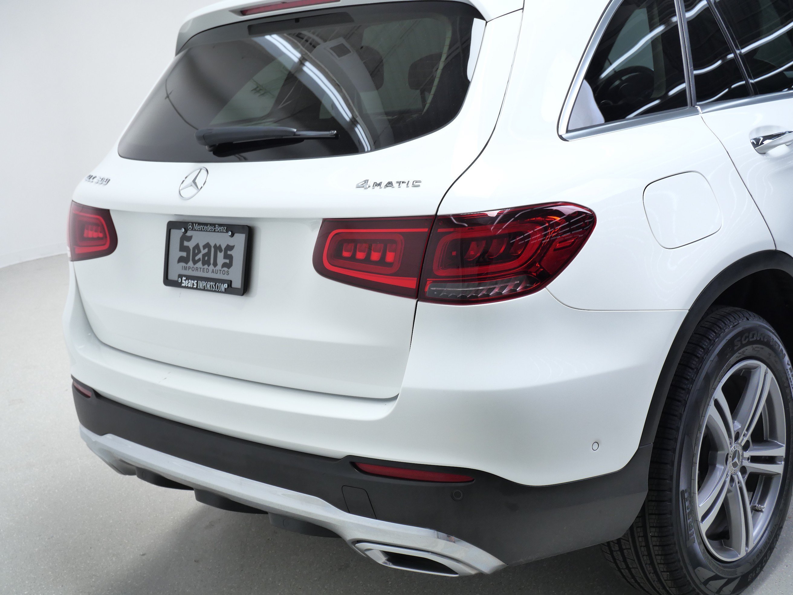 Used 2021 Polar White Mercedes-Benz GLC 300 image 5