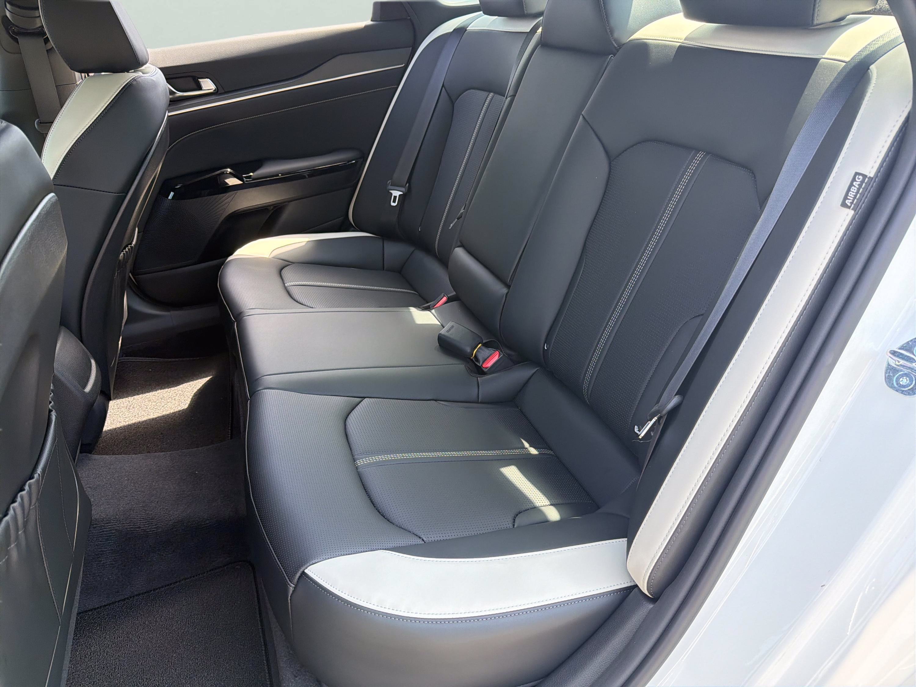 New 2026 Snow White Pearl Kia GT-Line FWD image 18