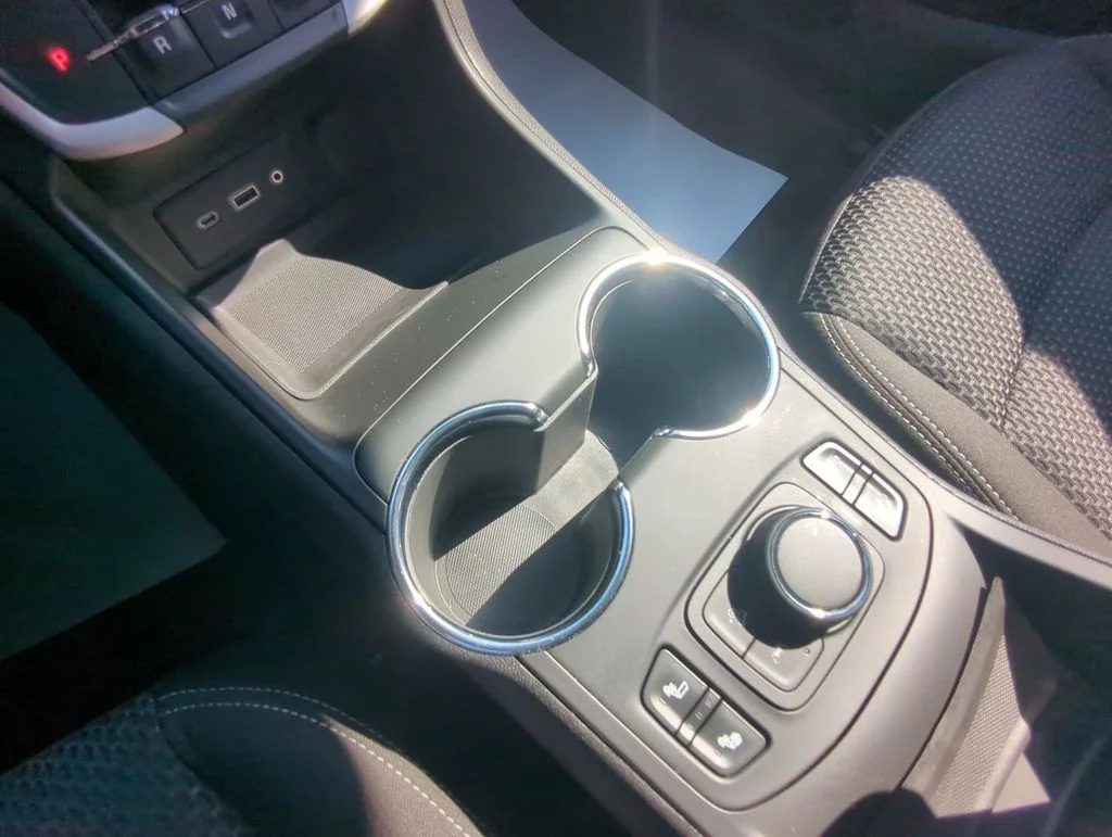 Used 2023 Blue GMC SLE image 21