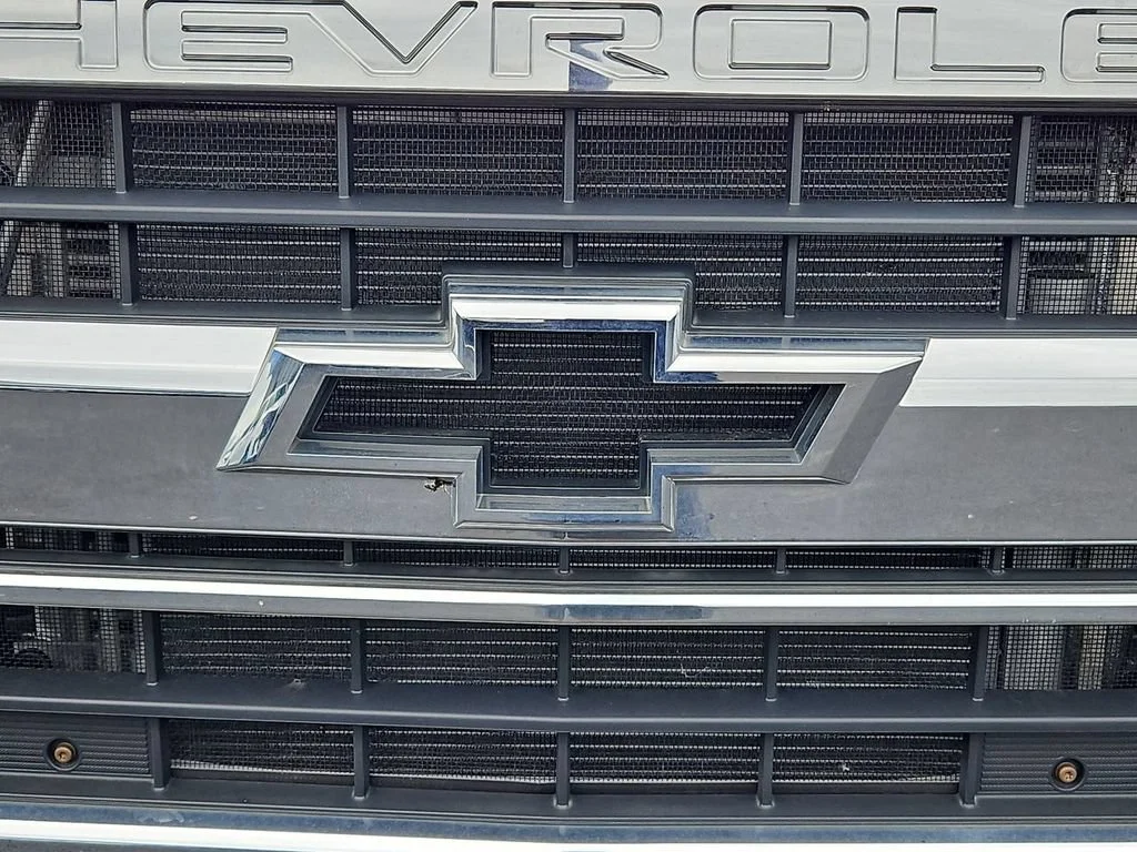 New 2024 Summit White Chevrolet Work Truck image 22
