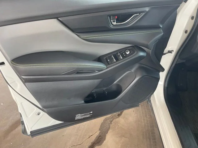 Used 2025 White Subaru Onyx Edition image 26