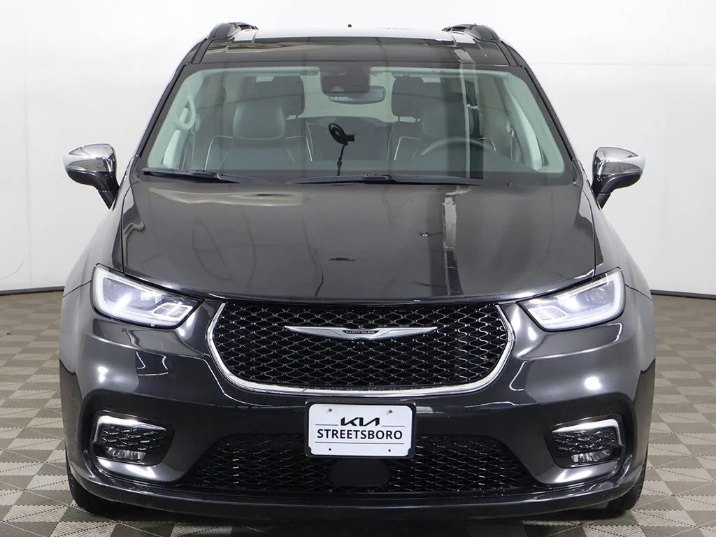 Used 2023 Black Chrysler Limited image 16