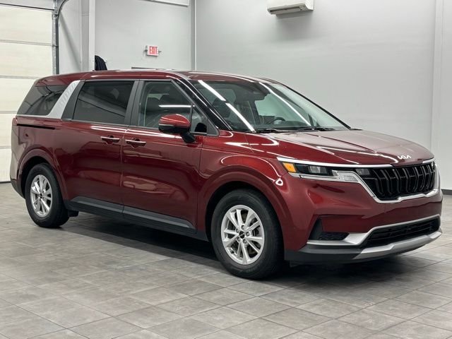 2024 Kia Carnival LX