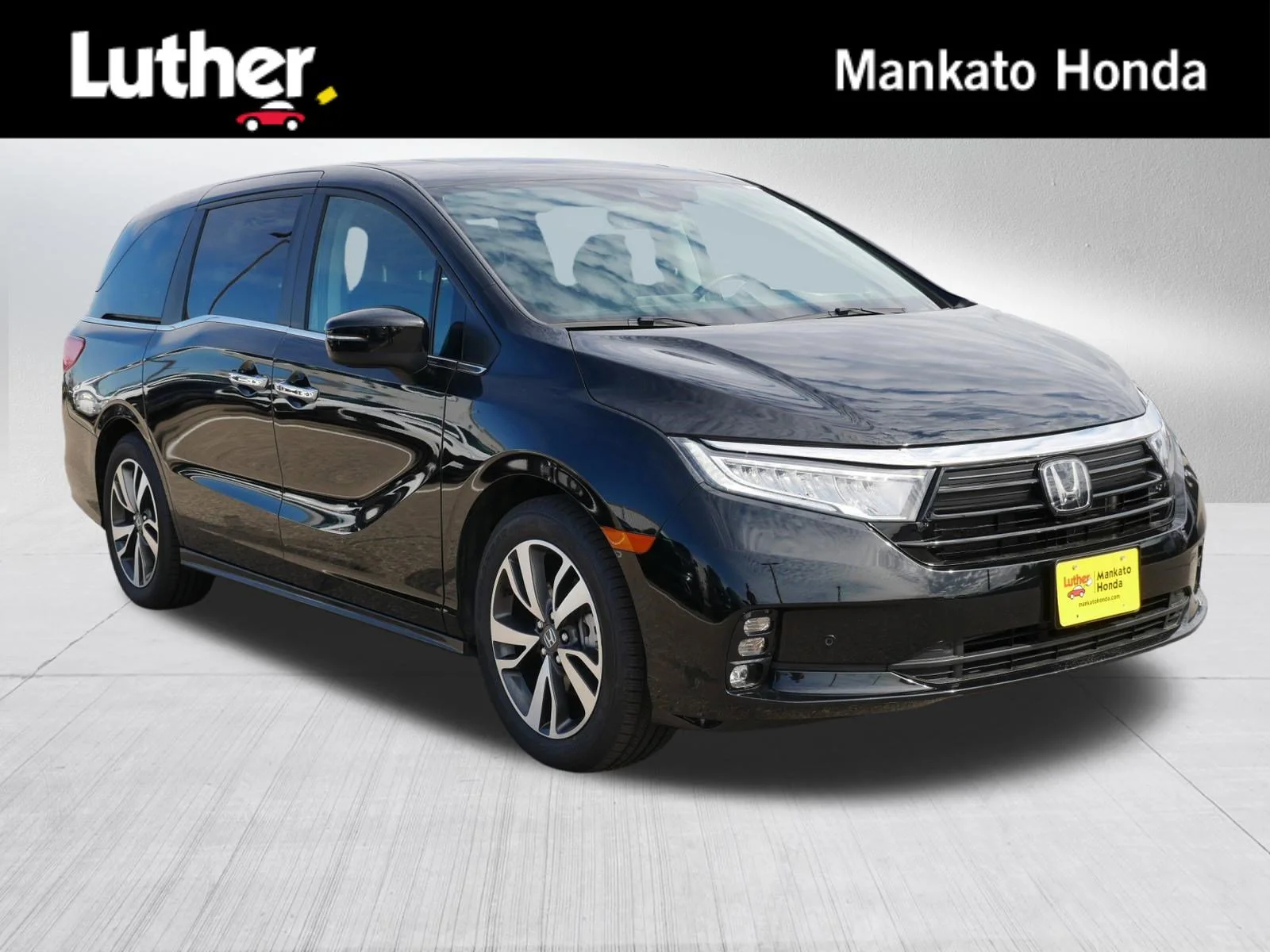 2024 Honda Odyssey Touring's photo
