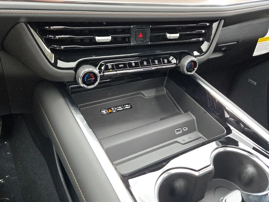 2026 Chevrolet Suburban High Country - Photo 29