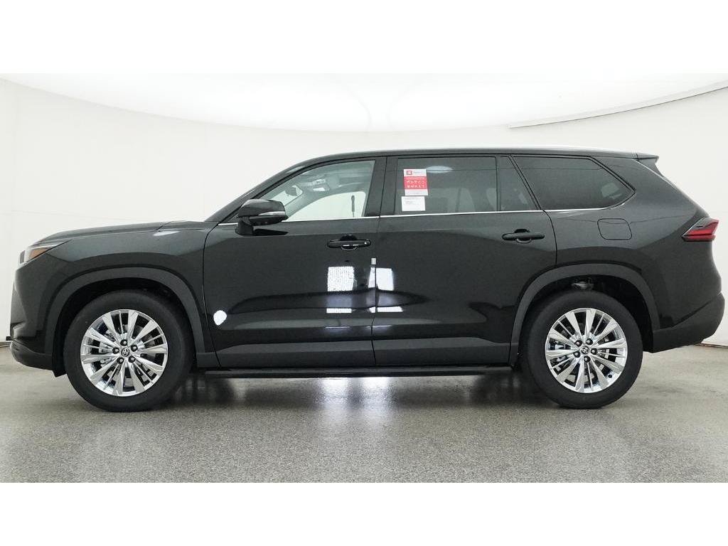 New 2026 Midnight Black Metallic Toyota Platinum image 19