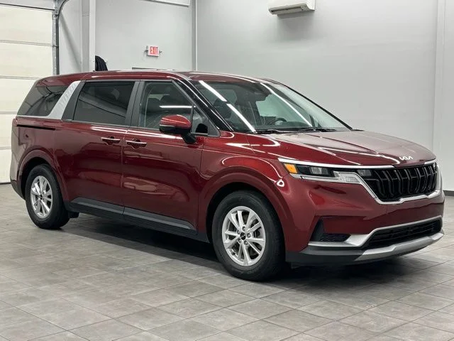 2024 Kia Sedona LX Seat Pkg's photo