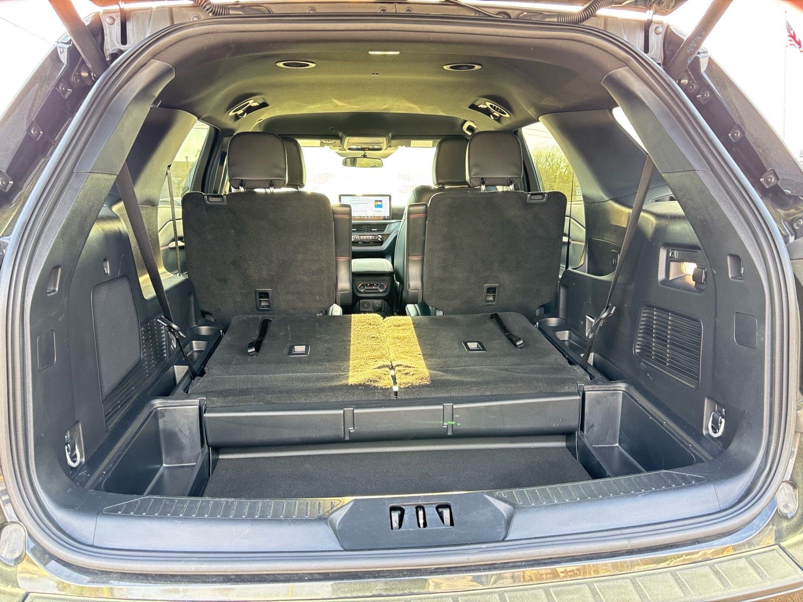 Used 2025 Agate Black Ford ST-Line image 13