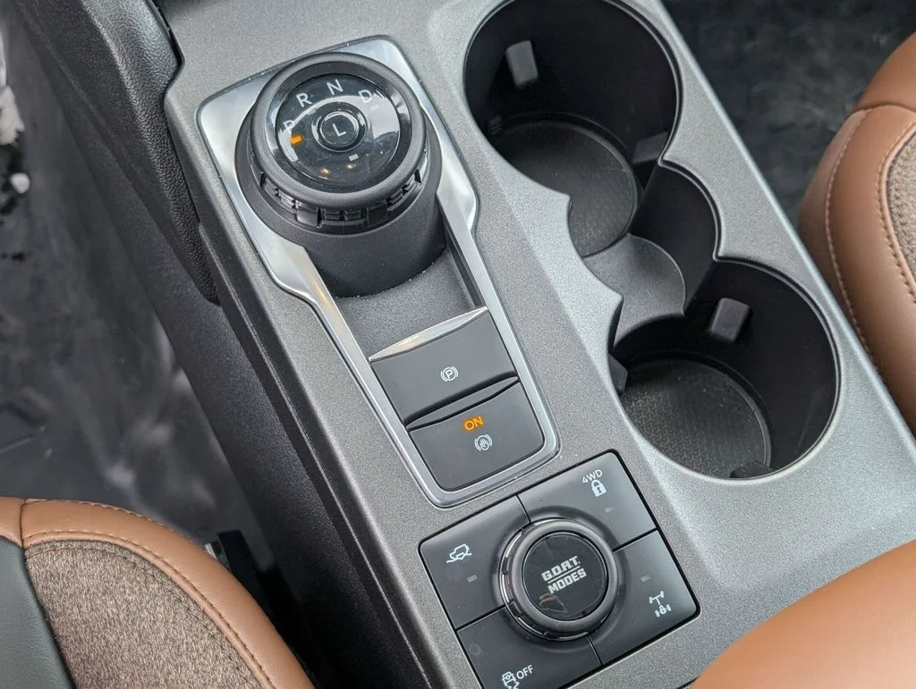 New 2025 Velocity Blue Metallic Ford Outer Banks® image 35
