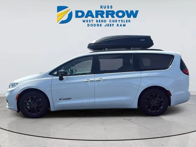 2025 Chrysler Pacifica Select - Photo 2