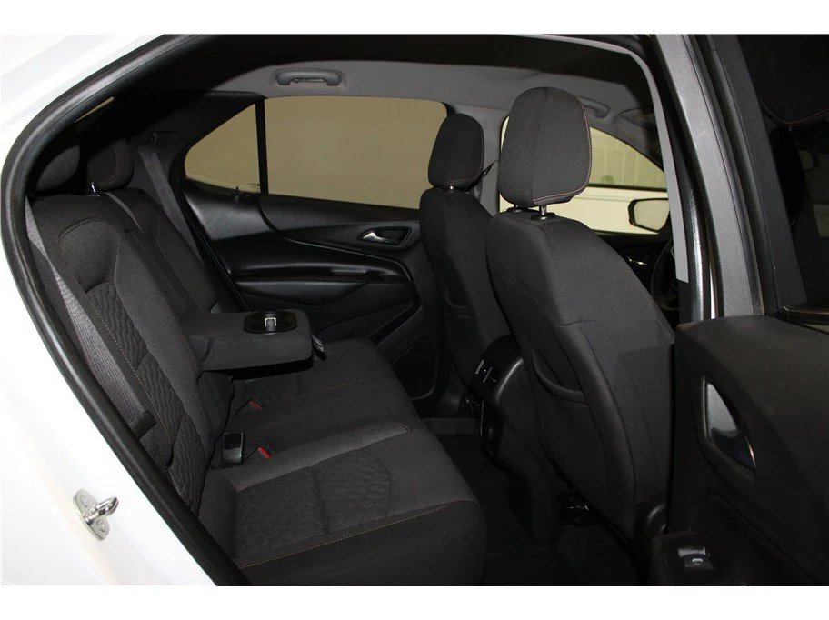 Used 2018 Summit White Chevrolet LT image 20
