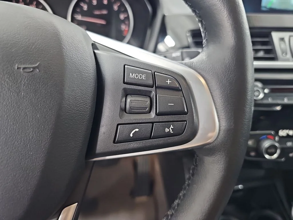 Used 2018 Brown BMW xDrive28i image 20