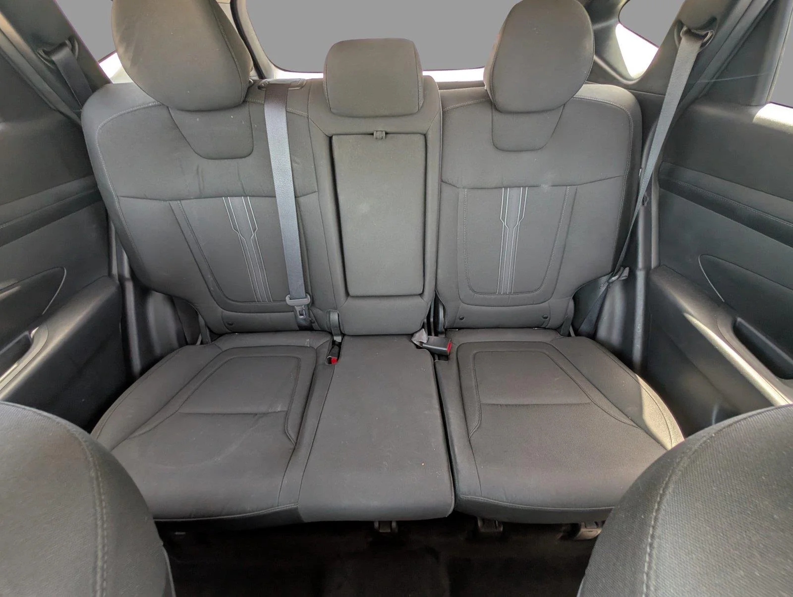 Used 2025 Shimmering Silver Hyundai SEL image 34