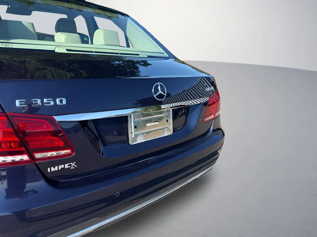 Used 2014  Mercedes-Benz E 350 Luxury image 33