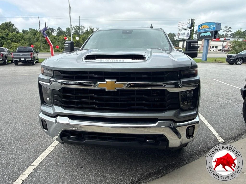 Used 2025 Gray Chevrolet LT image 10