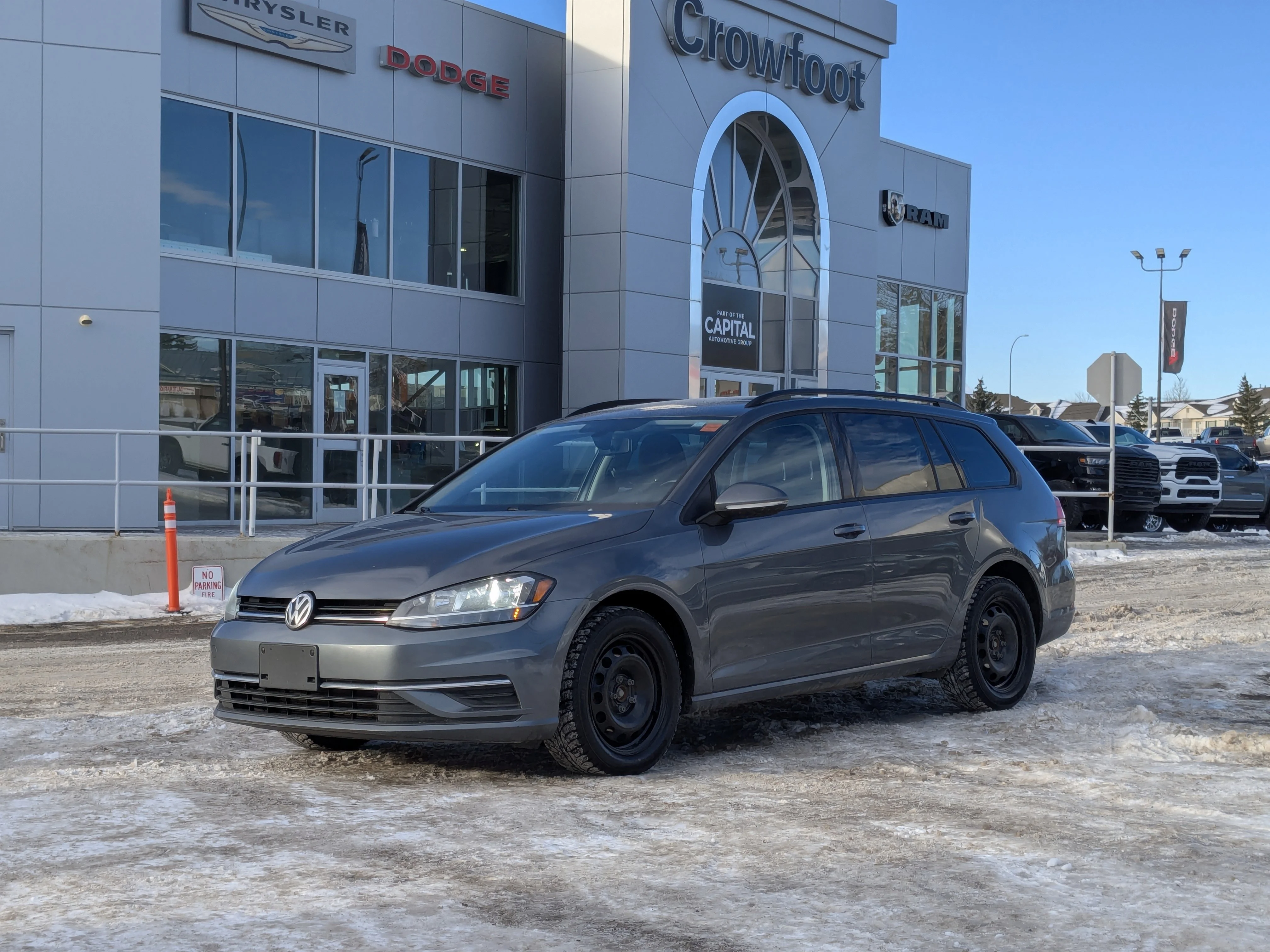 Used 2019 Grey Volkswagen Comfortline image 1