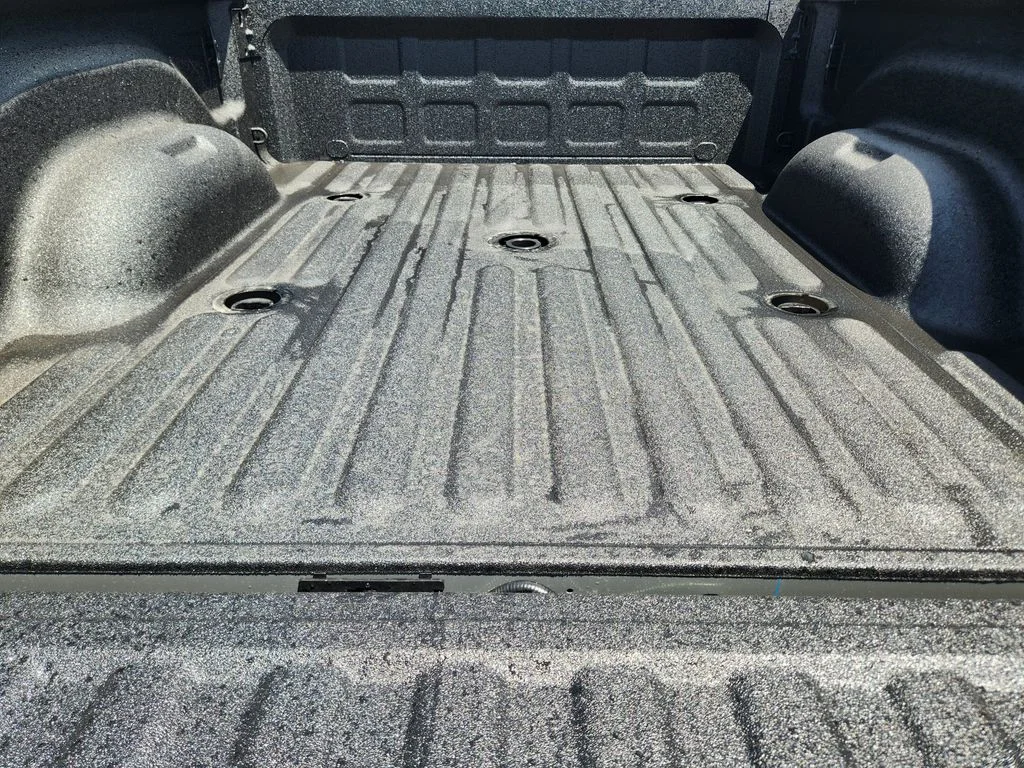 New 2026 Ceramic Gray Clear-Coat Exterior Paint RAM Laramie image 22