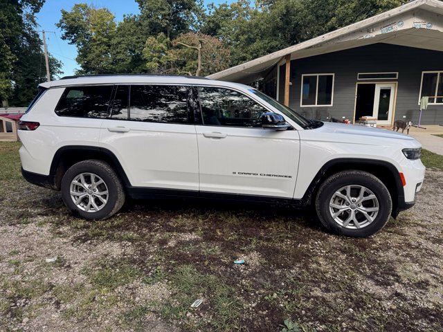 Used 2021 Bright White Clearcoat Jeep Limited image 1
