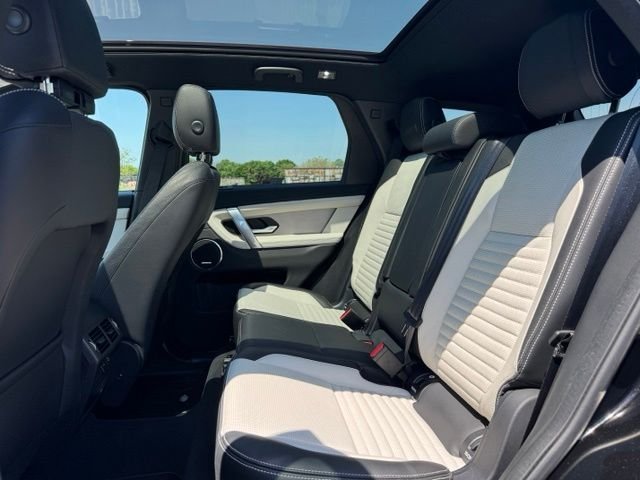 Used 2022 Black Land Rover S R-Dynamic image 11