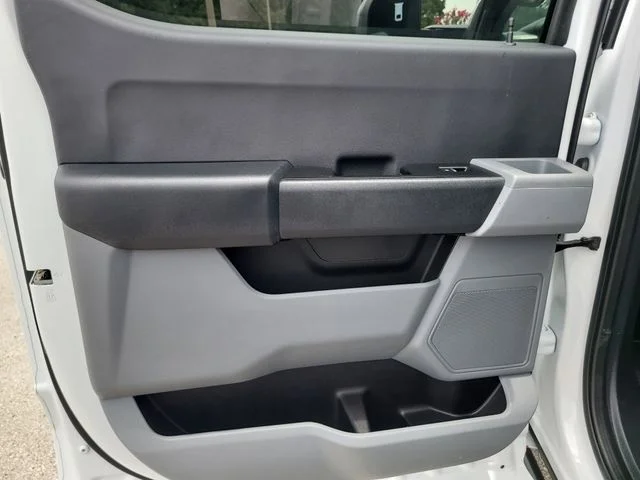 Used 2025 White Ford XL image 11