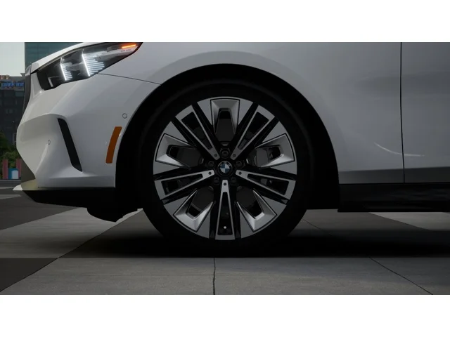 New 2027 Alpine White BMW  image 7