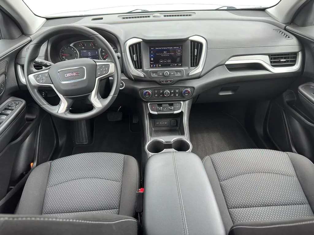 Used 2022 Summit White GMC SLE image 7