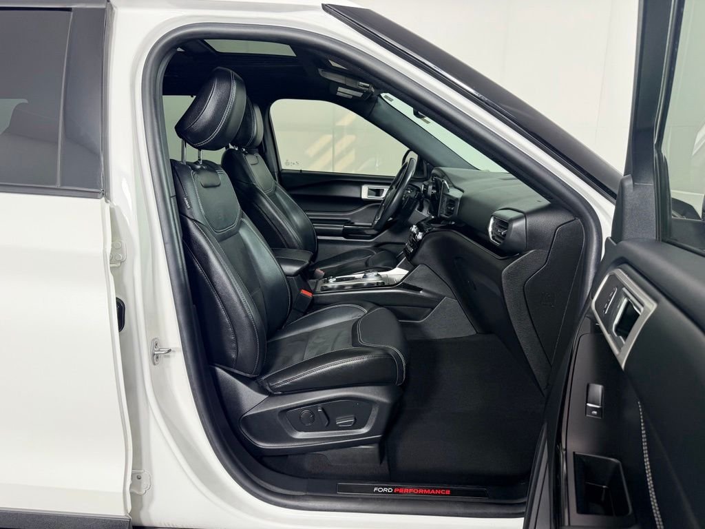 2022 Ford Explorer ST | CarEdge | CarEdge