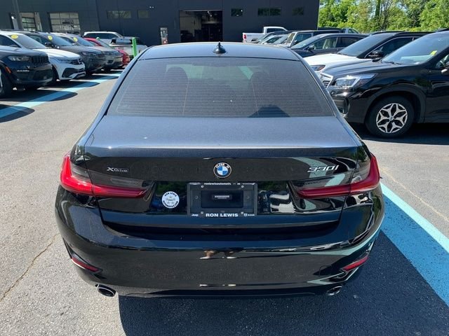 Used 2021 Black BMW 330i xDrive image 3