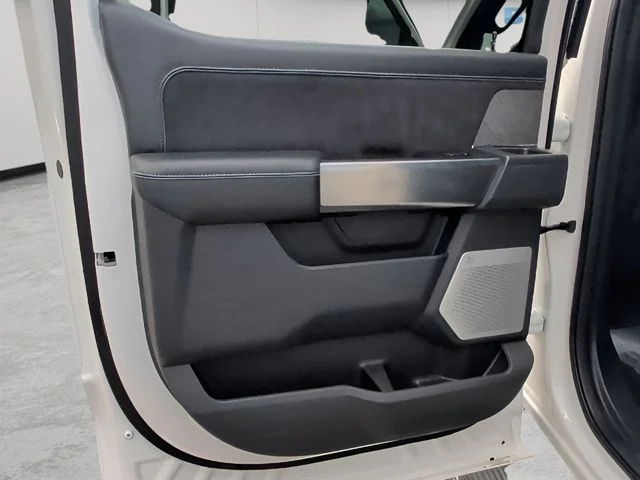 2025 Ford F-250 Super Duty Platinum - Photo 45