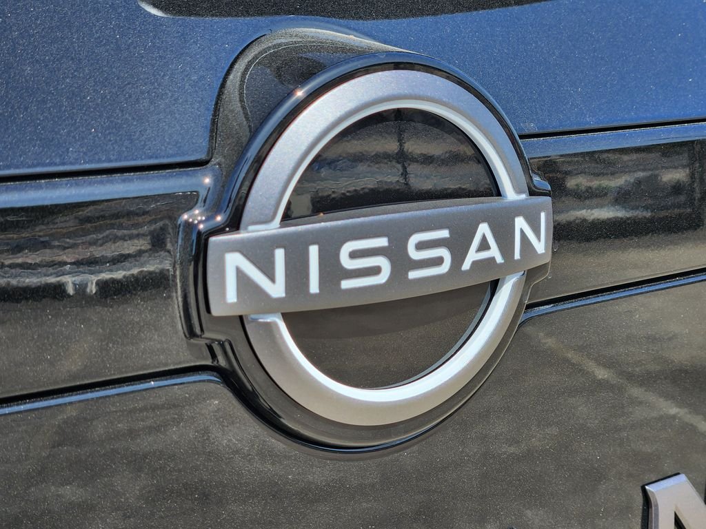 New 2026 Super Black Nissan Platinum image 12