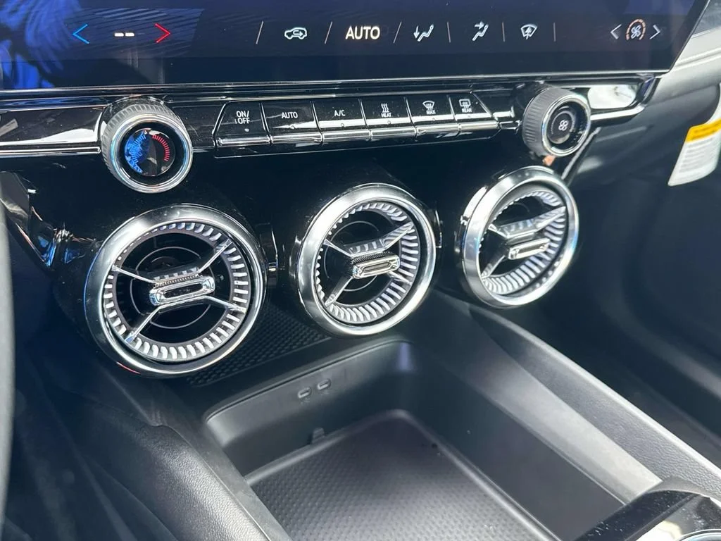 2025 Chevrolet Blazer EV LT - Photo 43