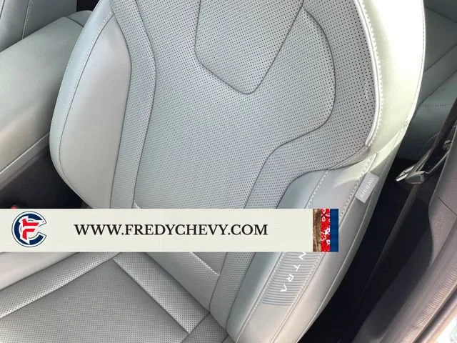 Used 2025 White Hyundai Limited image 31