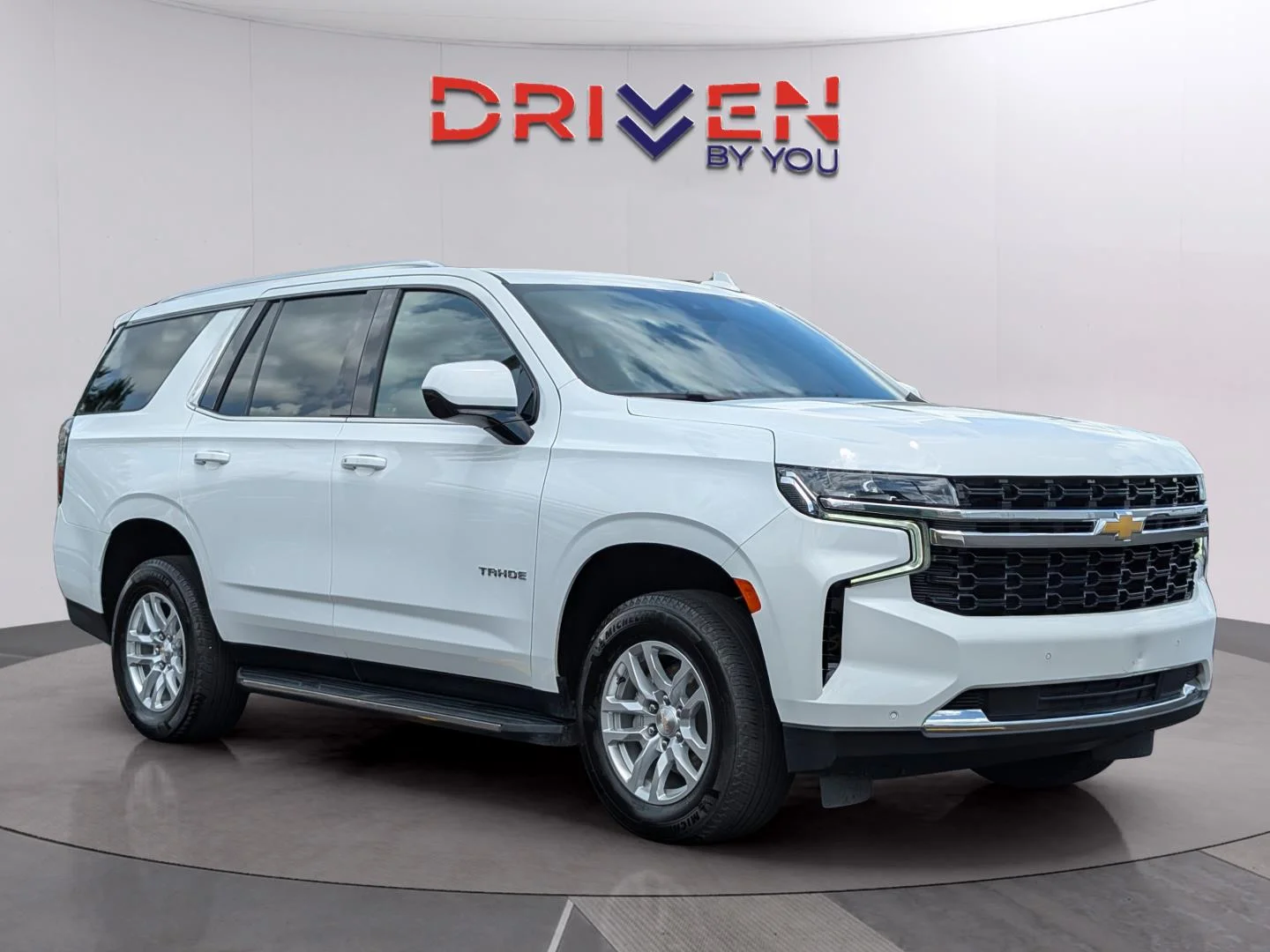 Used 2023 Summit White Chevrolet LS image 7