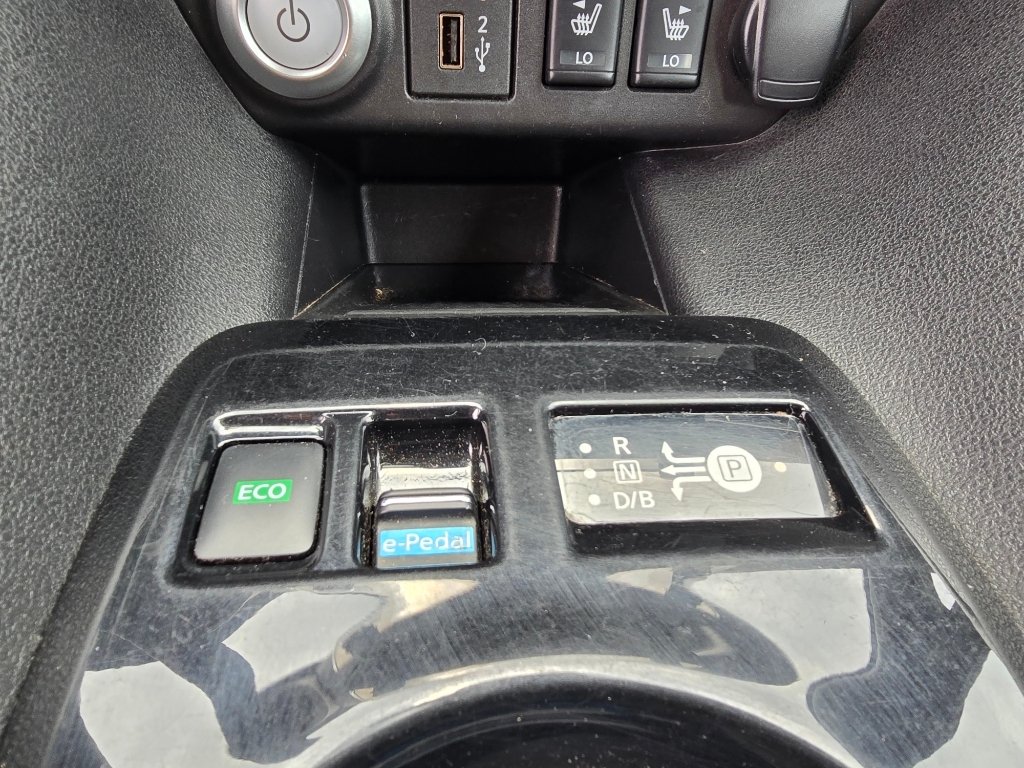 Used 2024 Brilliant Silver Metallic Nissan SV PLUS image 22