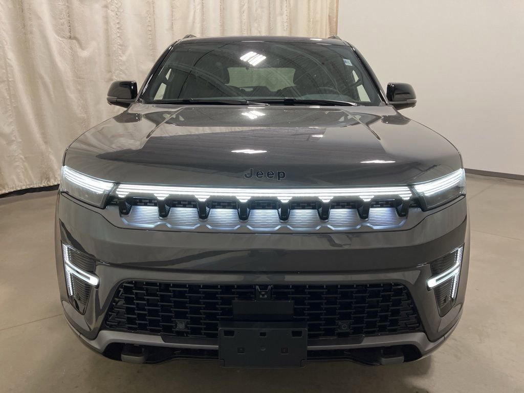 New 2026 Baltic-Gray Metallic Clear-Coat Exterior Paint Jeep Upland image 25