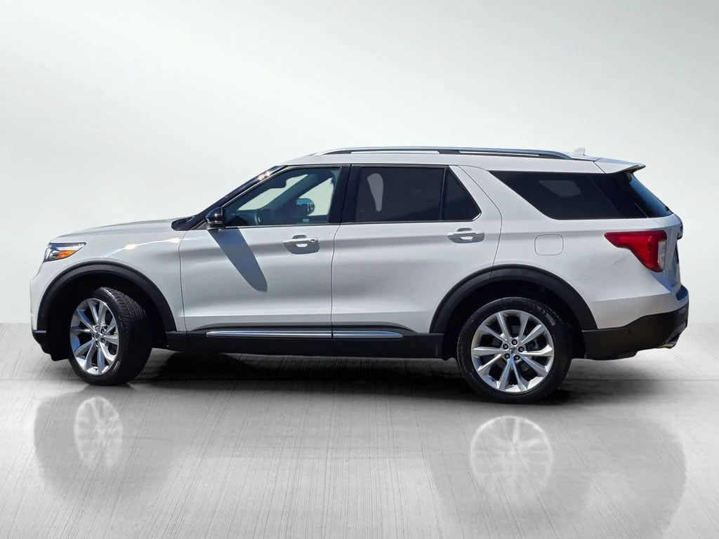 Used 2021 White Metallic Ford Platinum image 7