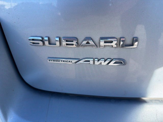 Used 2019 Ice Silver Metallic Subaru Premium image 7