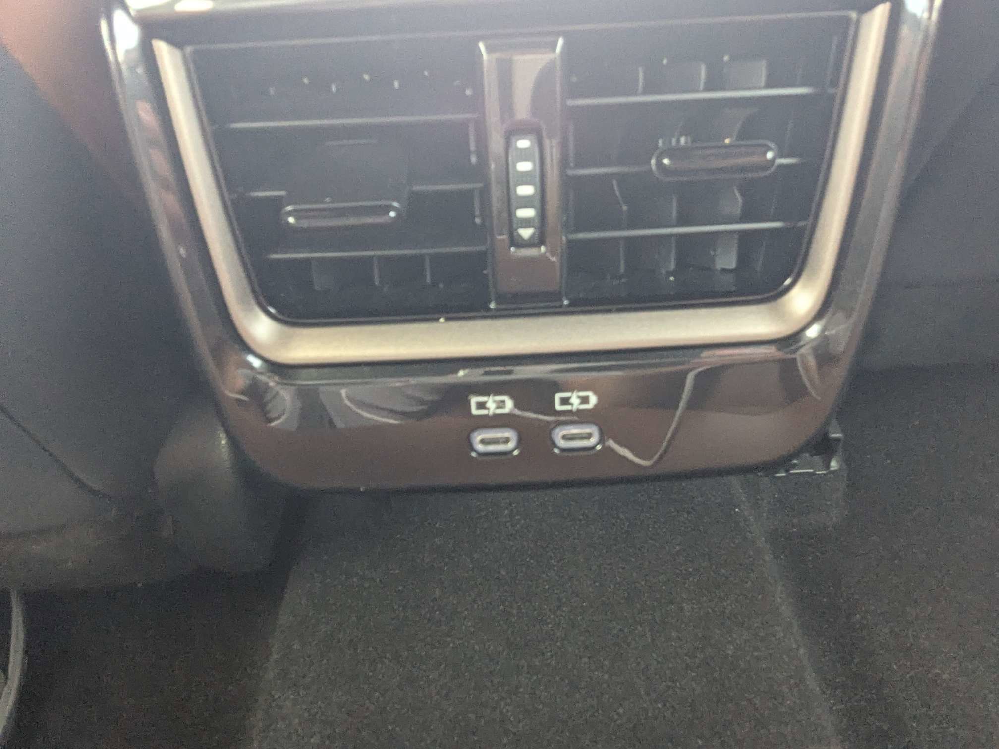 Used 2025 Oxygen White Toyota Limited image 17