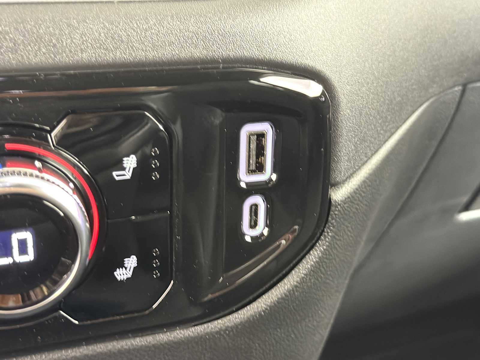 2026 GMC Sierra 1500 SLT - Photo 29